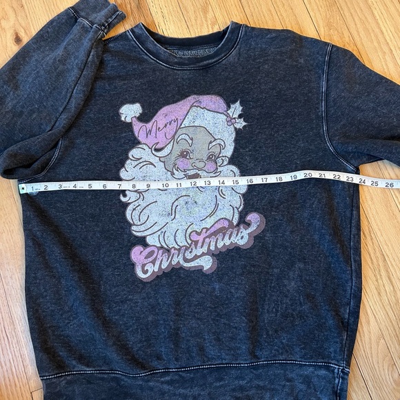 Woman’s Santa Sweatshirt - Picture 4 of 7